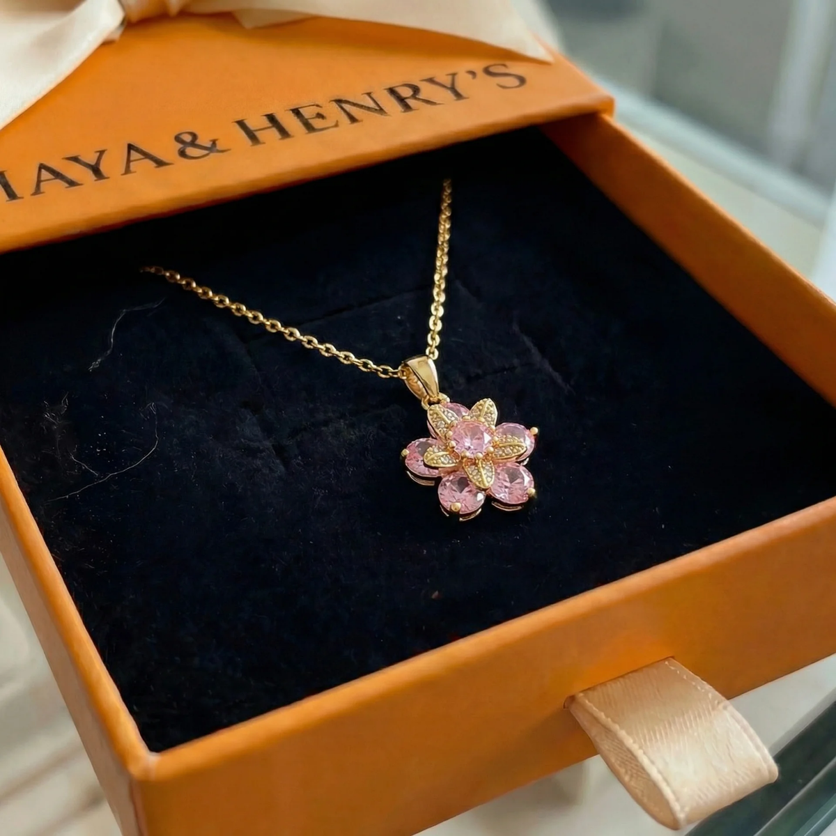 Collar Flor Rosa Amorea | Oro