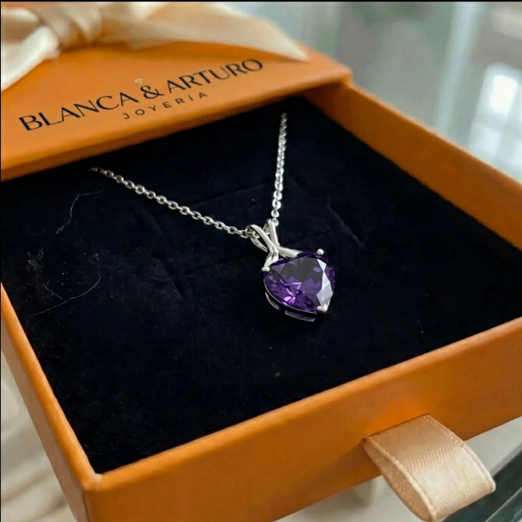 Heart of Violet Necklace | White Gold
