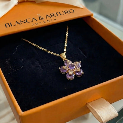 Amelyth Violet Flower Necklace | Gold