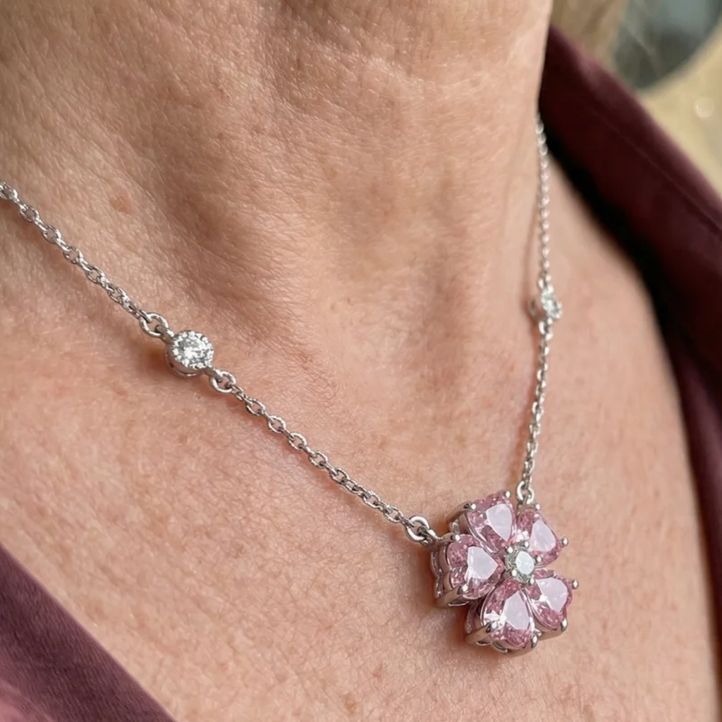 Collar Colgante Flor Petalglow | Oro Blanco