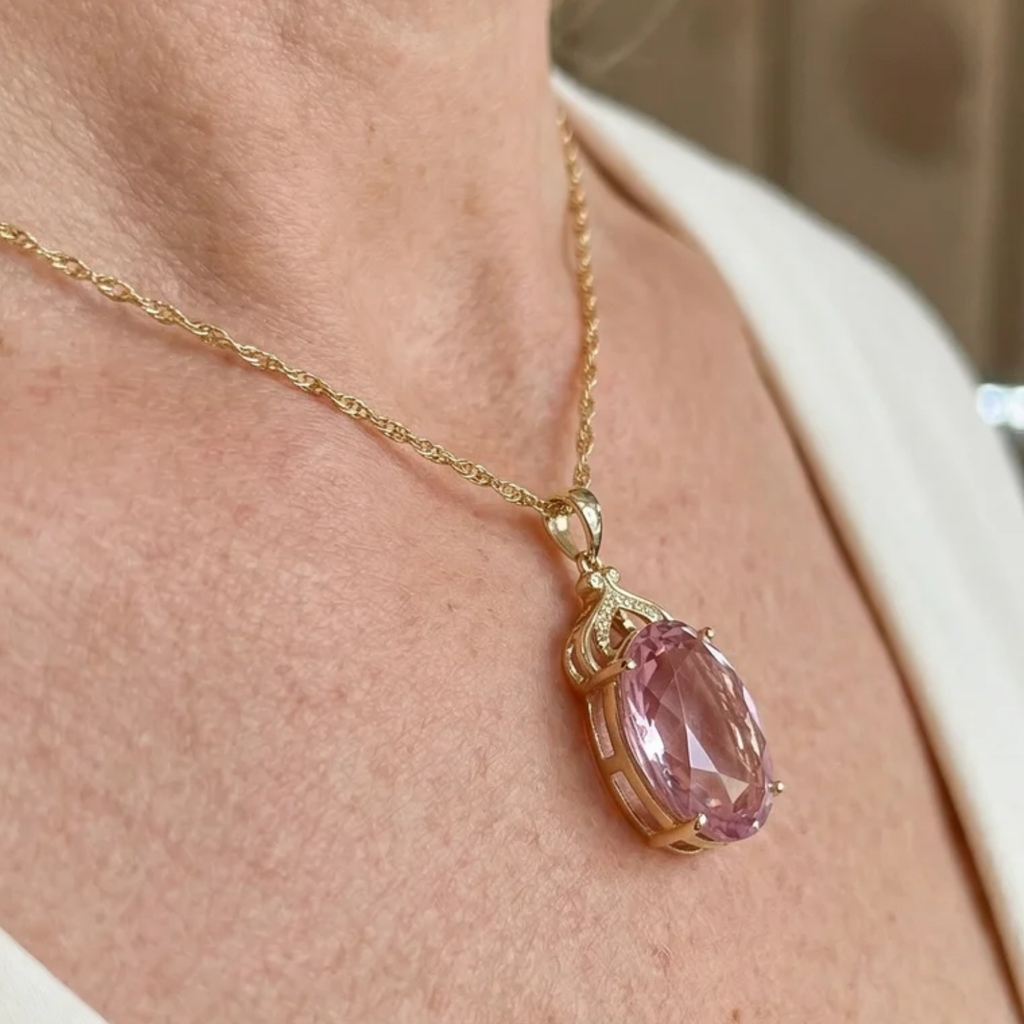 Collar Oval Imperial Zafiro Rosa | Oro