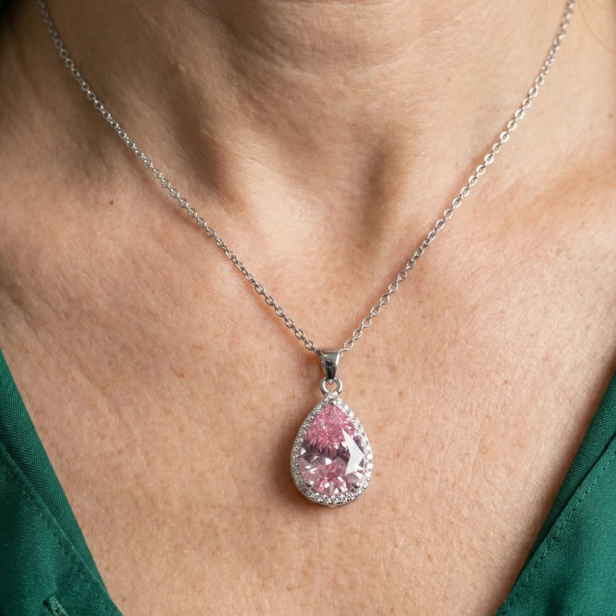 Collar Lágrima Rosa | Oro Blanco
