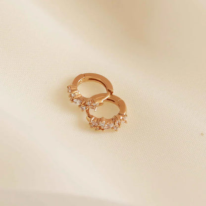 Pendientes Huggie Racimo de Cristal | Oro